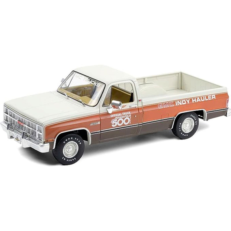 GMC Sierra Classic 1500 1:18 Model Truck